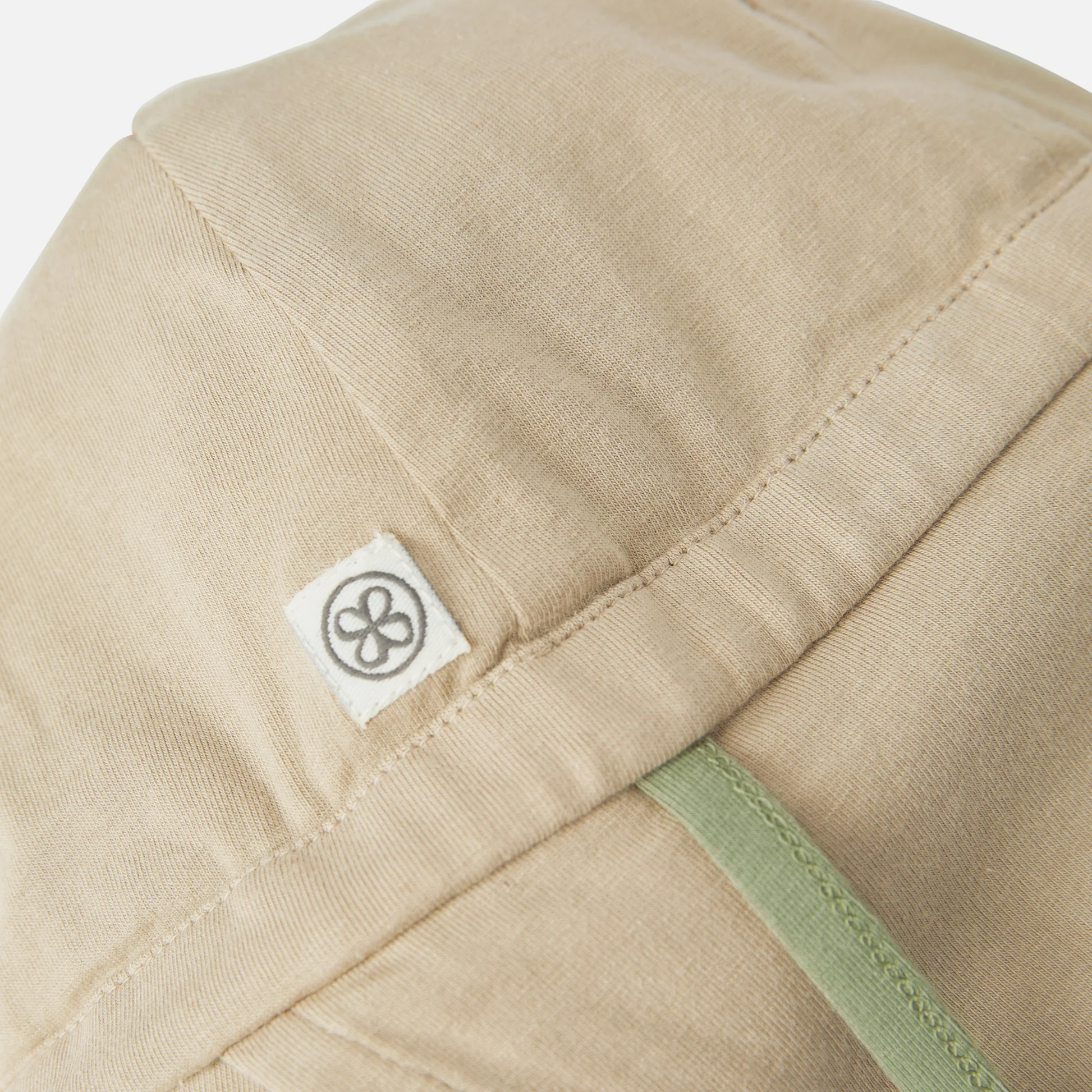 cloby UV Sonnenhut in Olive Green/Sandy Beach 18-36Mo – UPF 50+ – Bild 4
