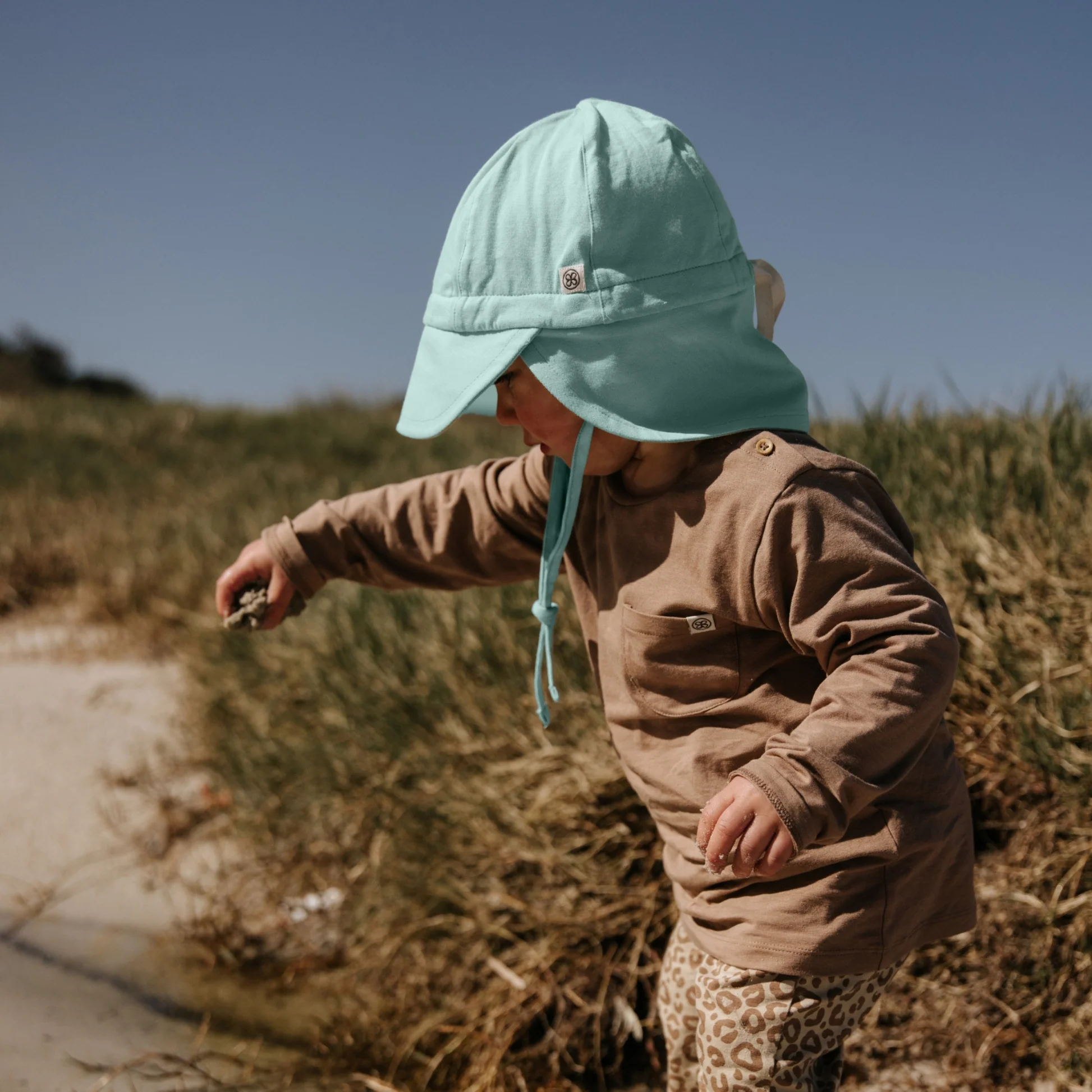 cloby UV Sonnenhut in Sea Blue/Sandy Beach 0-6Mo – UPF 50+ – Bild 2