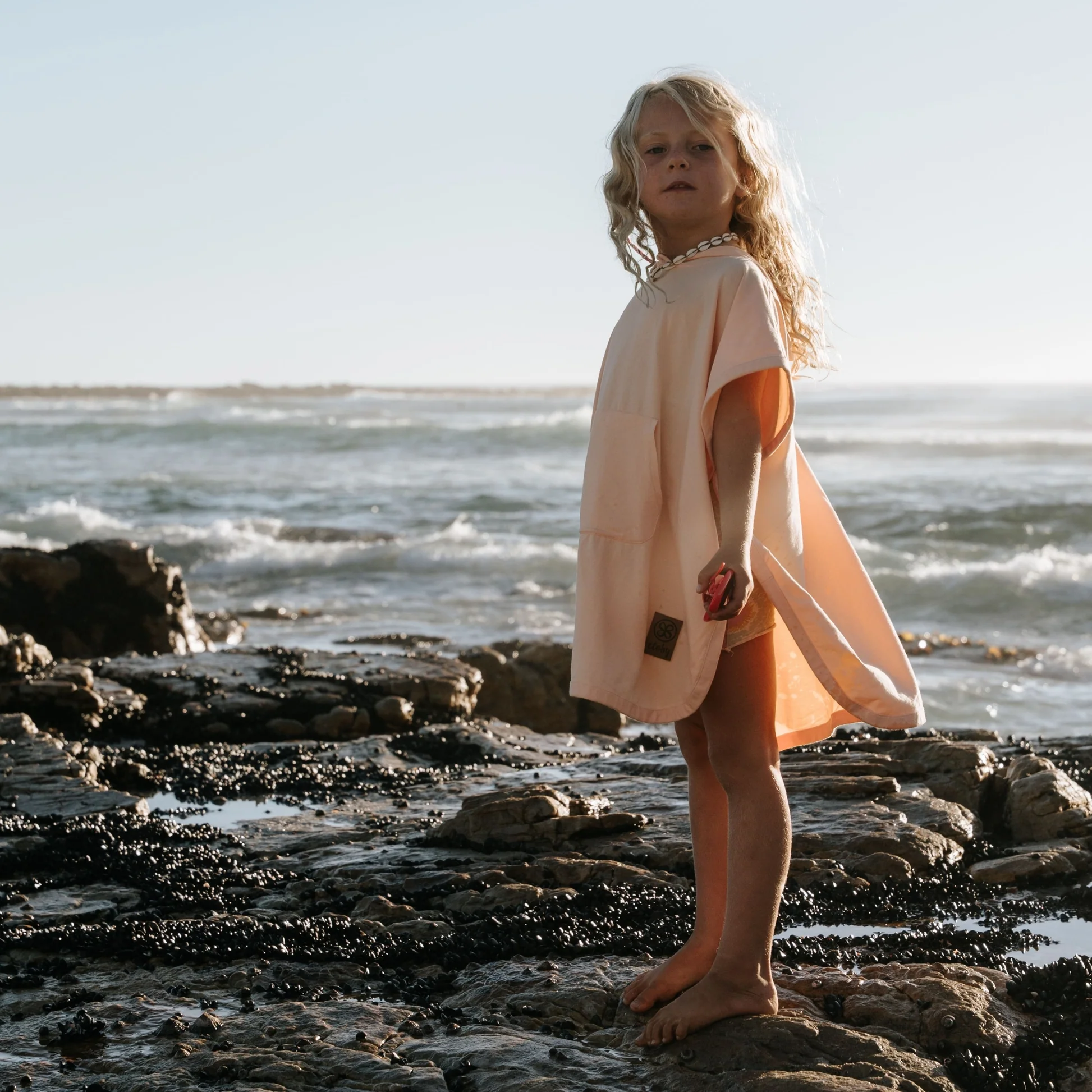 cloby UV Poncho in Peachy Summer 3-5Y – UPF 50+ – Bild 3